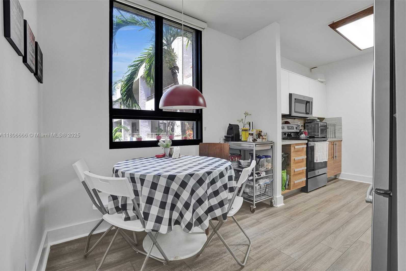 Small Image of 161 CRANDON BLVD #325, Key Biscayne Number 13