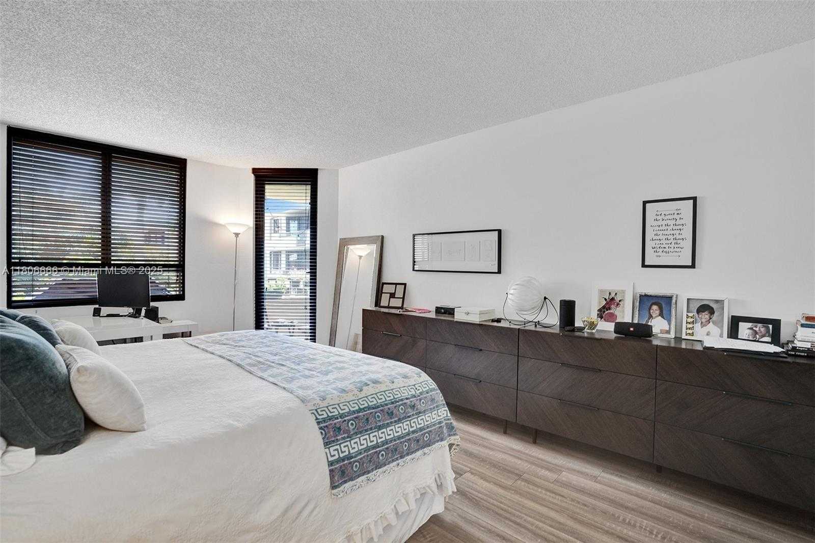 Small Image of 161 CRANDON BLVD #325, Key Biscayne Number 30