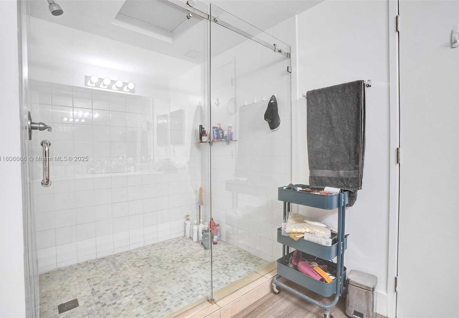 Small Image of 161 CRANDON BLVD #325, Key Biscayne Number 33
