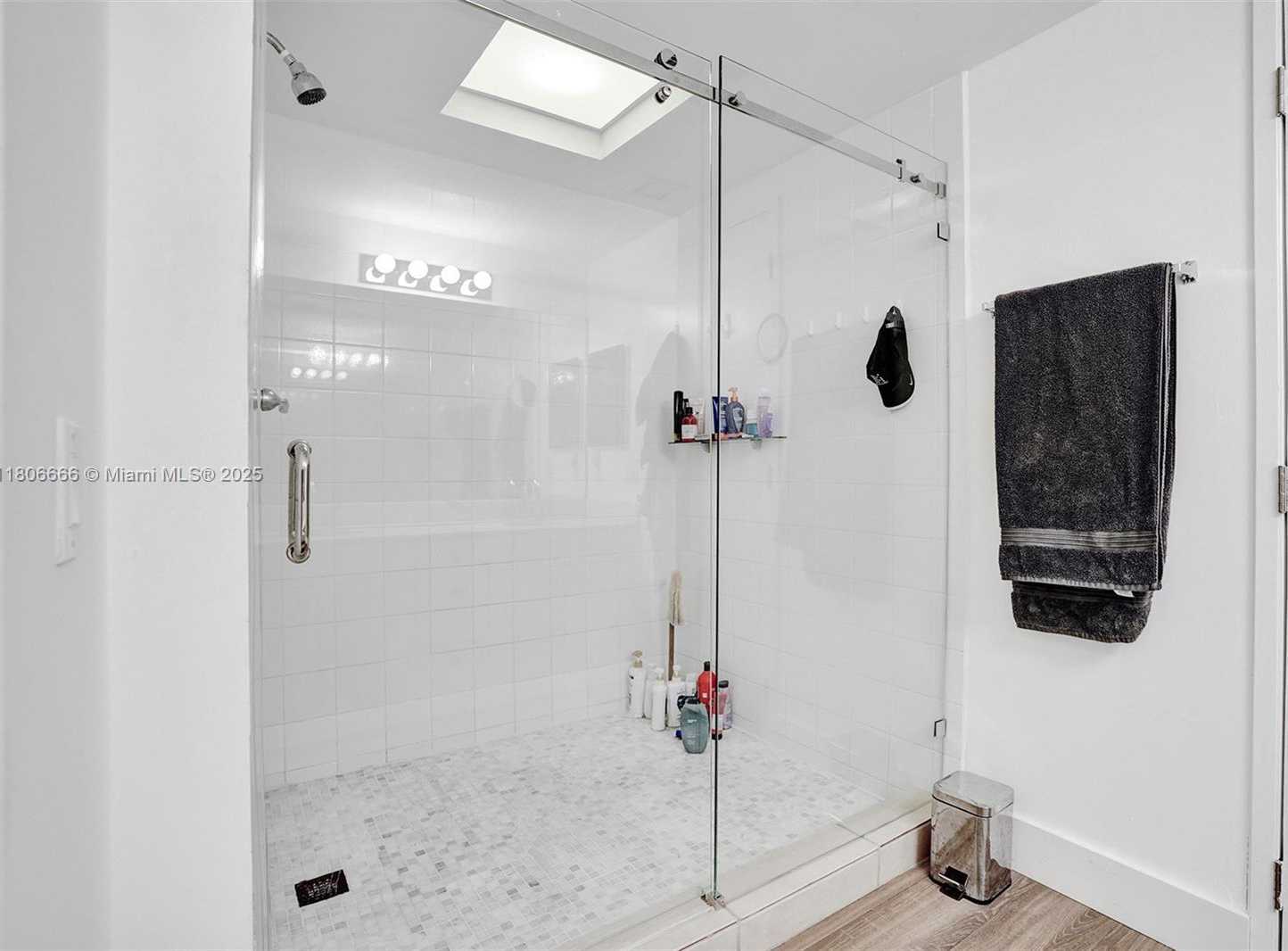 Small Image of 161 CRANDON BLVD #325, Key Biscayne Number 34