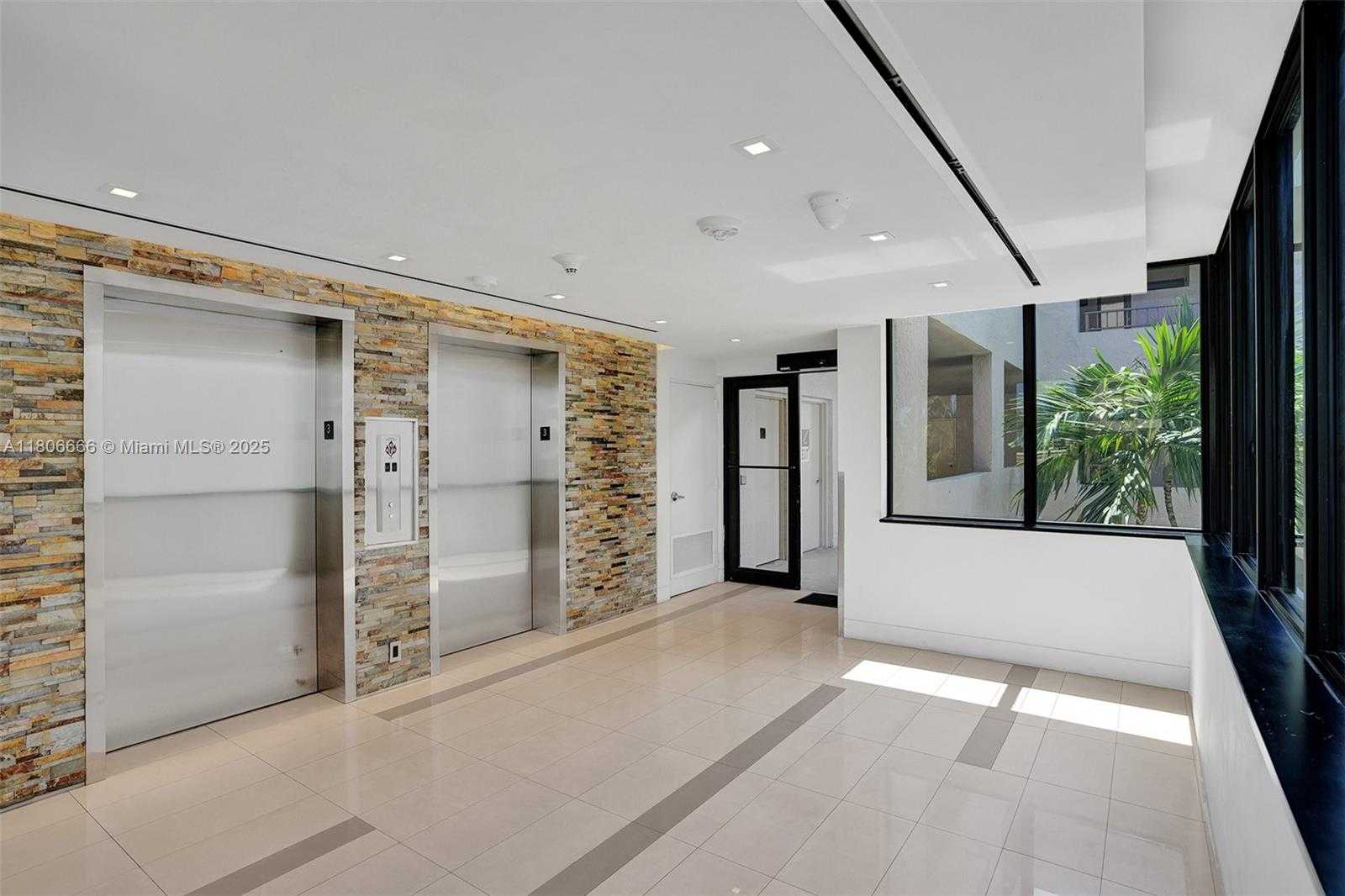 Small Image of 161 CRANDON BLVD #325, Key Biscayne Number 43