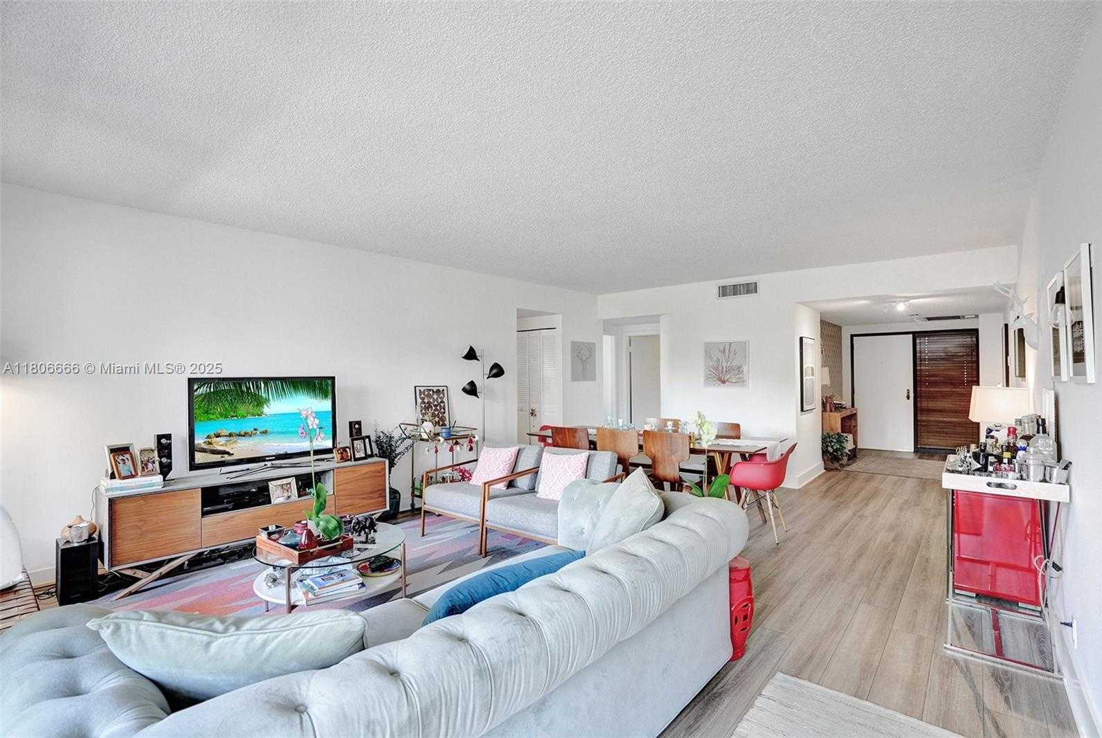 Small Image of 161 CRANDON BLVD #325, Key Biscayne Number 8