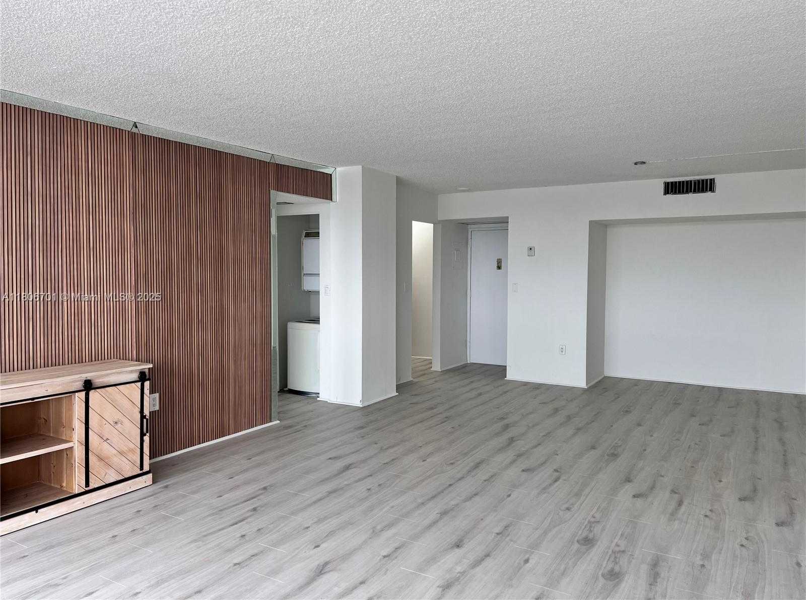 Small Image of 20515 EAST COUNTRY CLUB DR #245, Aventura Number 11