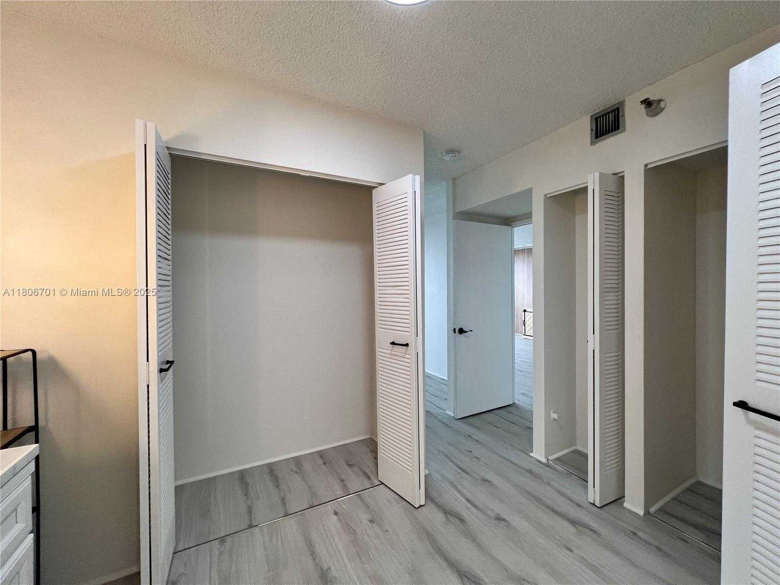 Small Image of 20515 EAST COUNTRY CLUB DR #245, Aventura Number 16