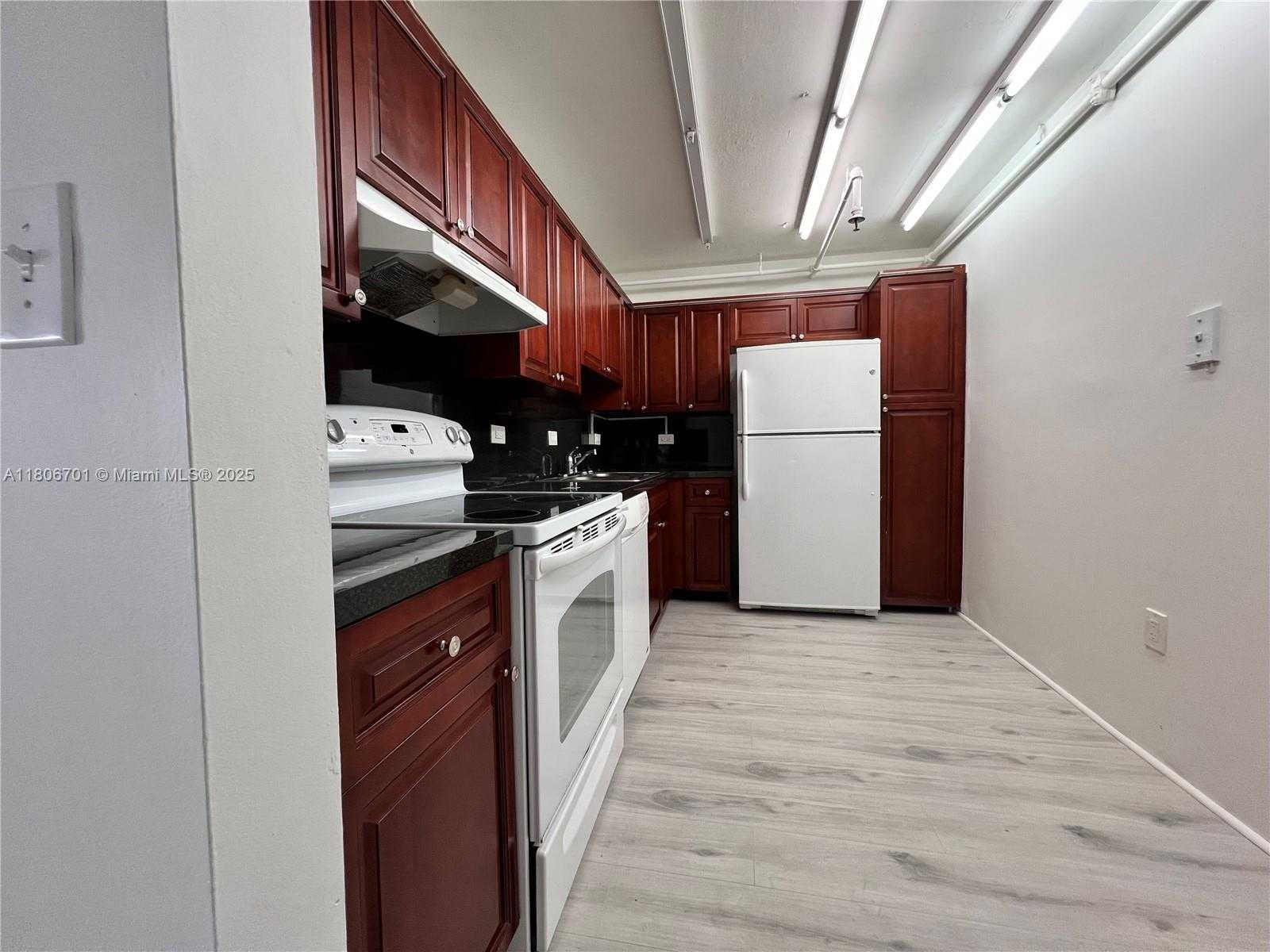 Small Image of 20515 EAST COUNTRY CLUB DR #245, Aventura Number 21