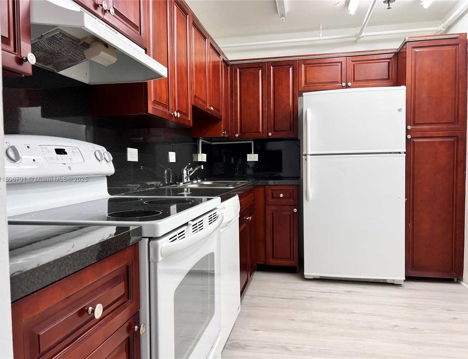 Small Image of 20515 EAST COUNTRY CLUB DR #245, Aventura Number 22