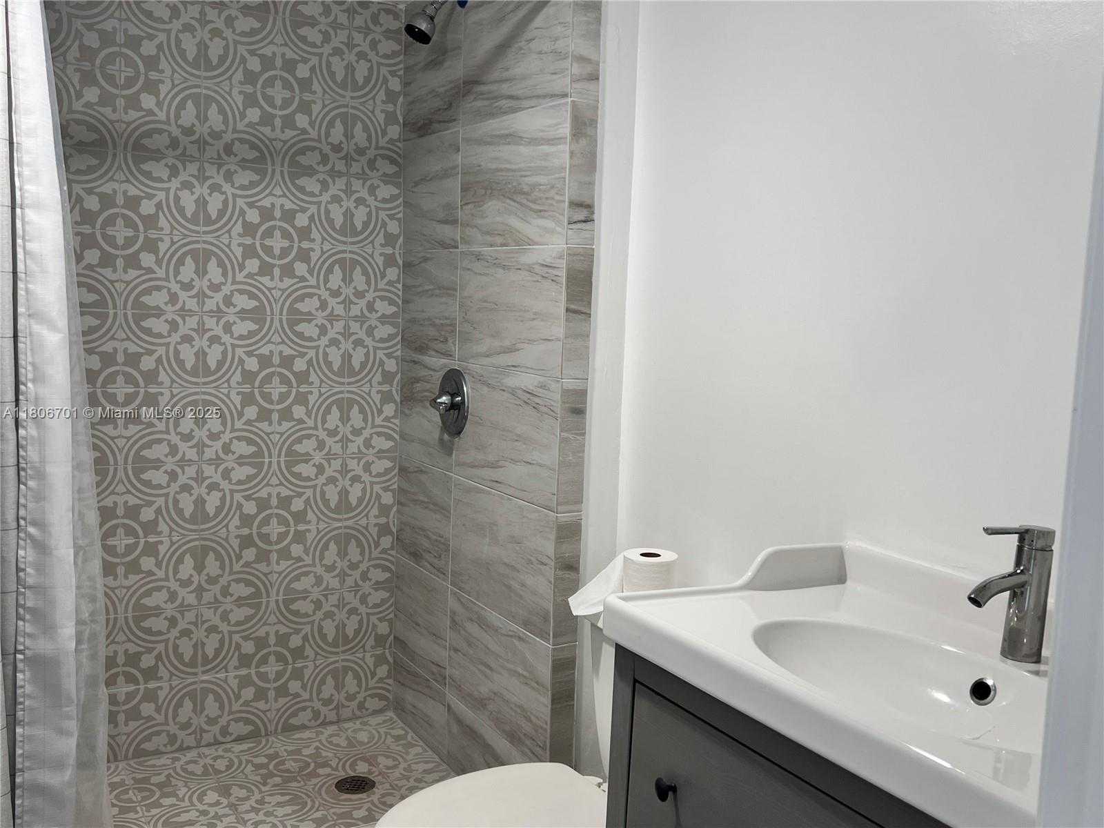 Small Image of 20515 EAST COUNTRY CLUB DR #245, Aventura Number 23