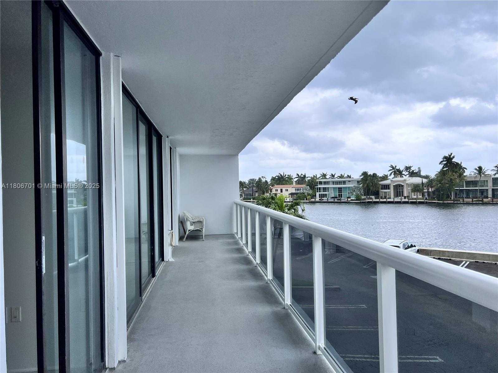 Small Image of 20515 EAST COUNTRY CLUB DR #245, Aventura Number 28