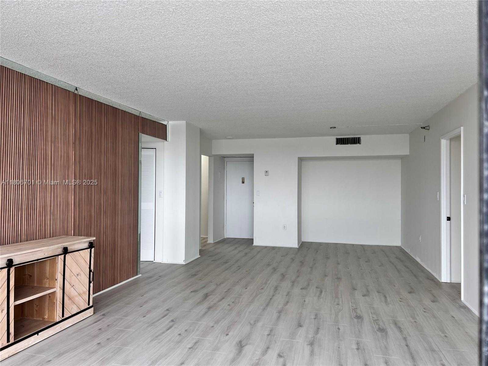 Small Image of 20515 EAST COUNTRY CLUB DR #245, Aventura Number 32