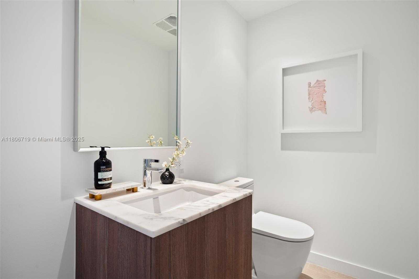 Small Image of 500 ALTON RD #2308, Miami Beach Number 11