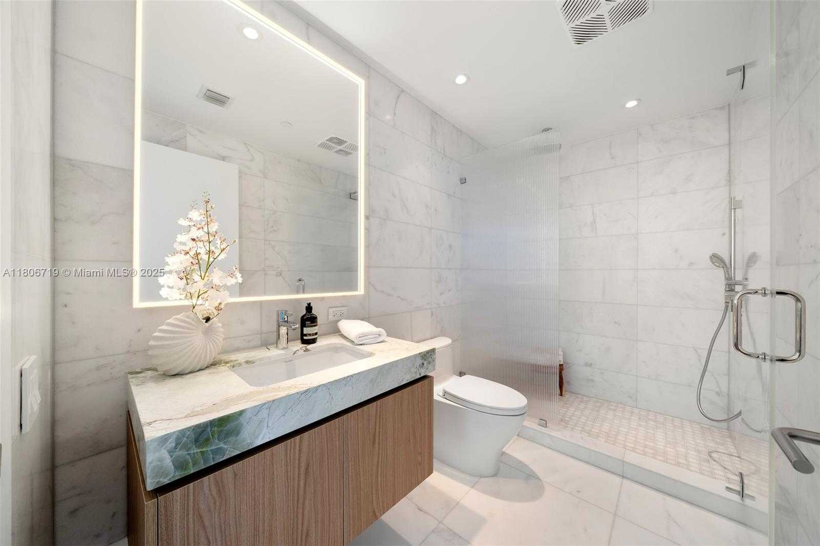 Small Image of 500 ALTON RD #2308, Miami Beach Number 15