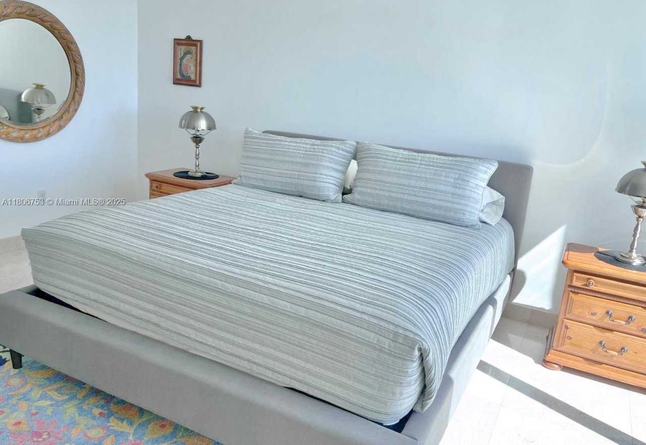 Small Image of 3301 NE 183 ST #1705, Aventura Number 14