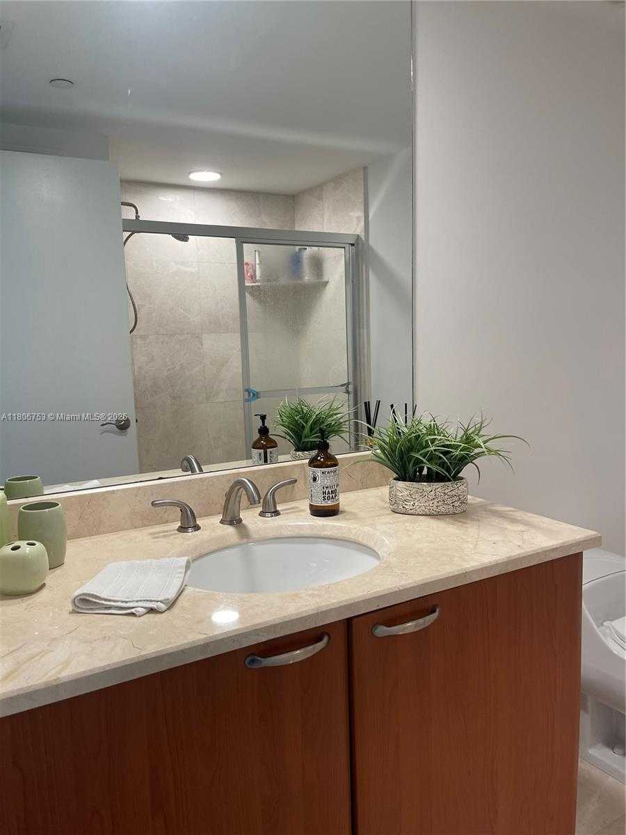 Small Image of 3301 NE 183 ST #1705, Aventura Number 22