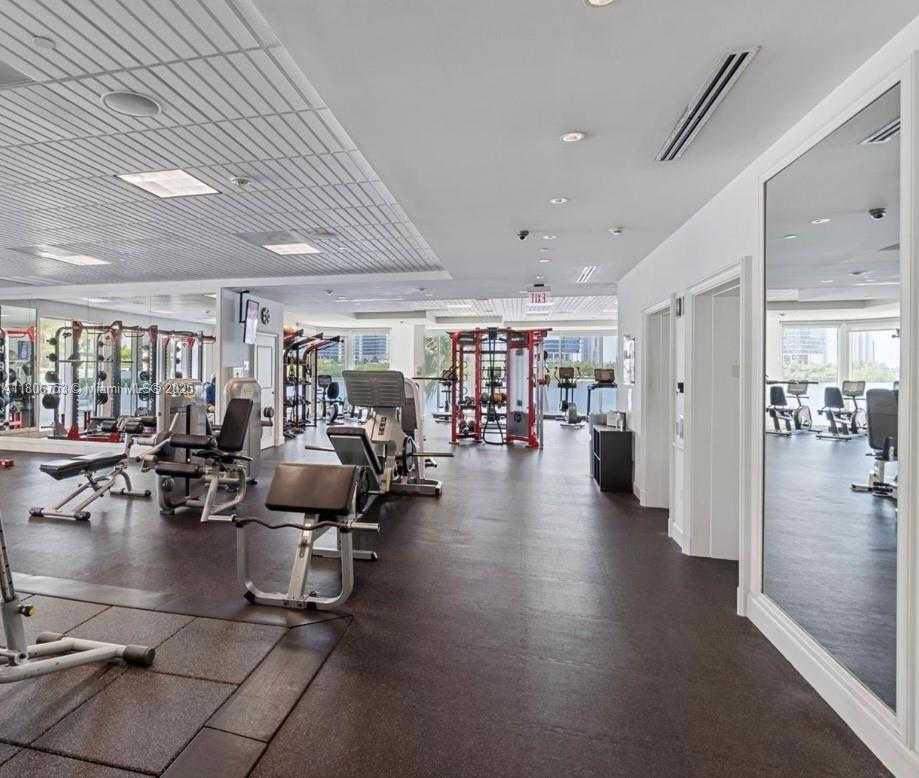 Small Image of 3301 NE 183 ST #1705, Aventura Number 32
