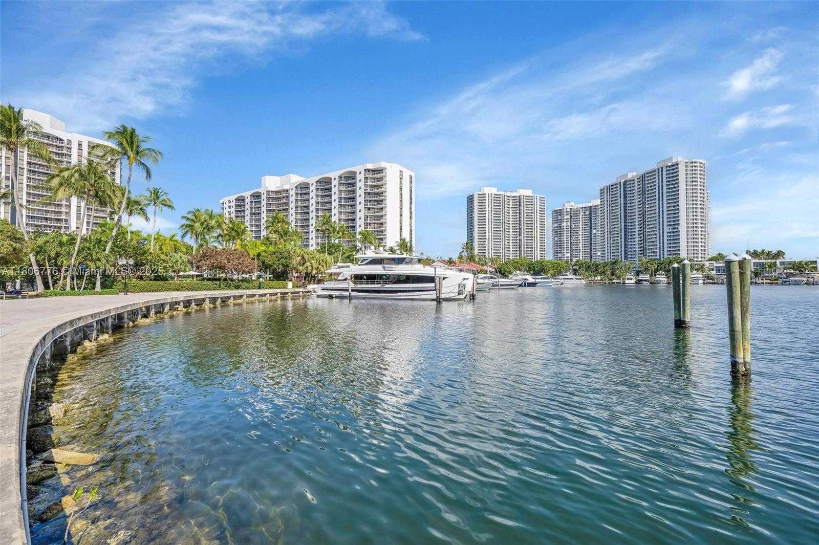 Small Image of 3640 YACHT CLUB DR #502, Aventura Number 36