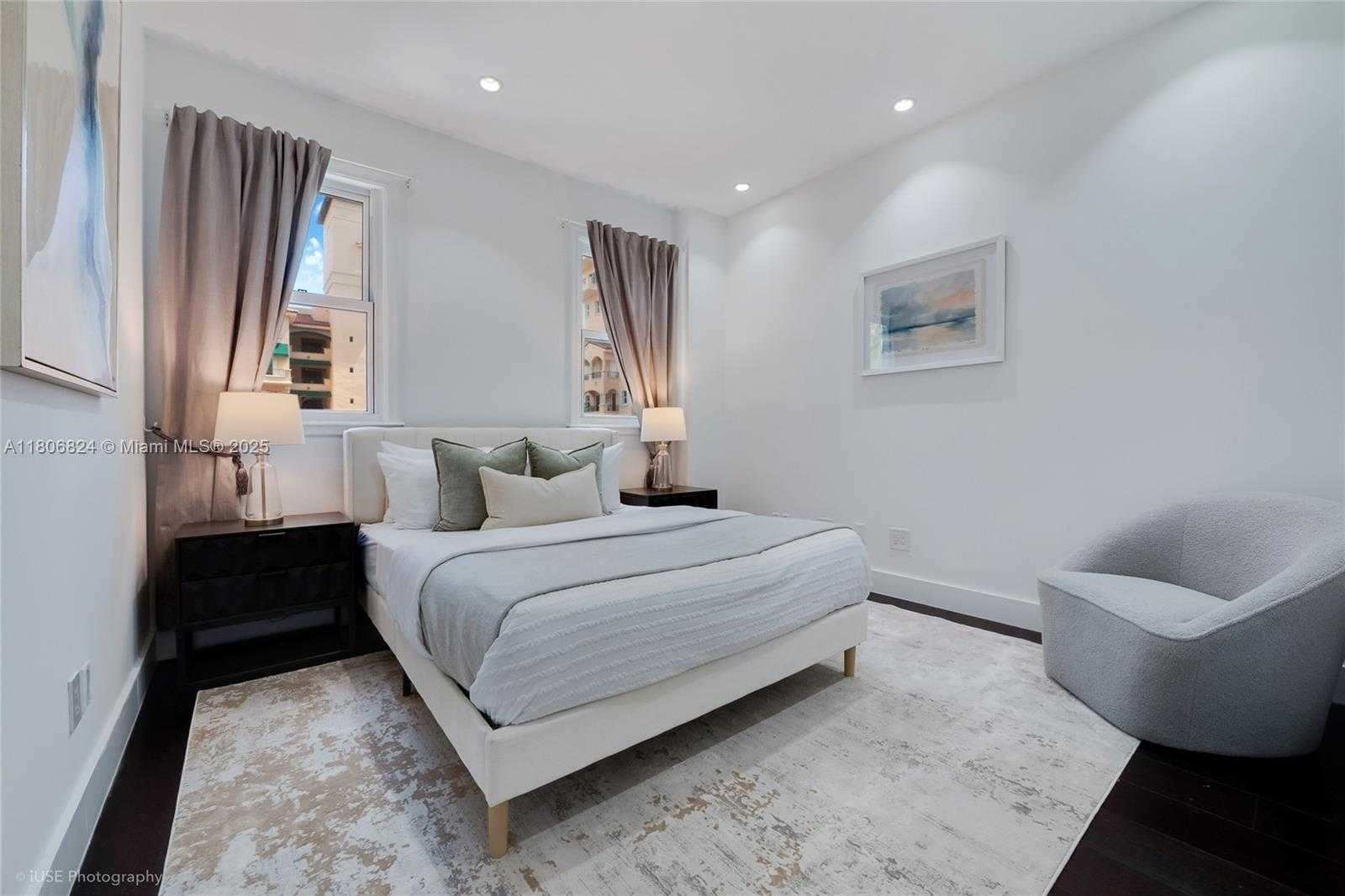 Small Image of 13637 DEERING BAY DR #231, Coral Gables Number 11