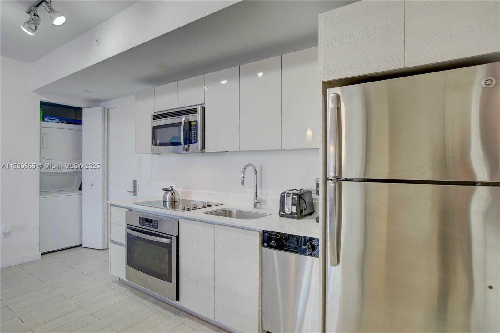 Small Image of 2602 EAST HALLANDALE BEACH BLVD #R407, Hallandale Beach Number 13