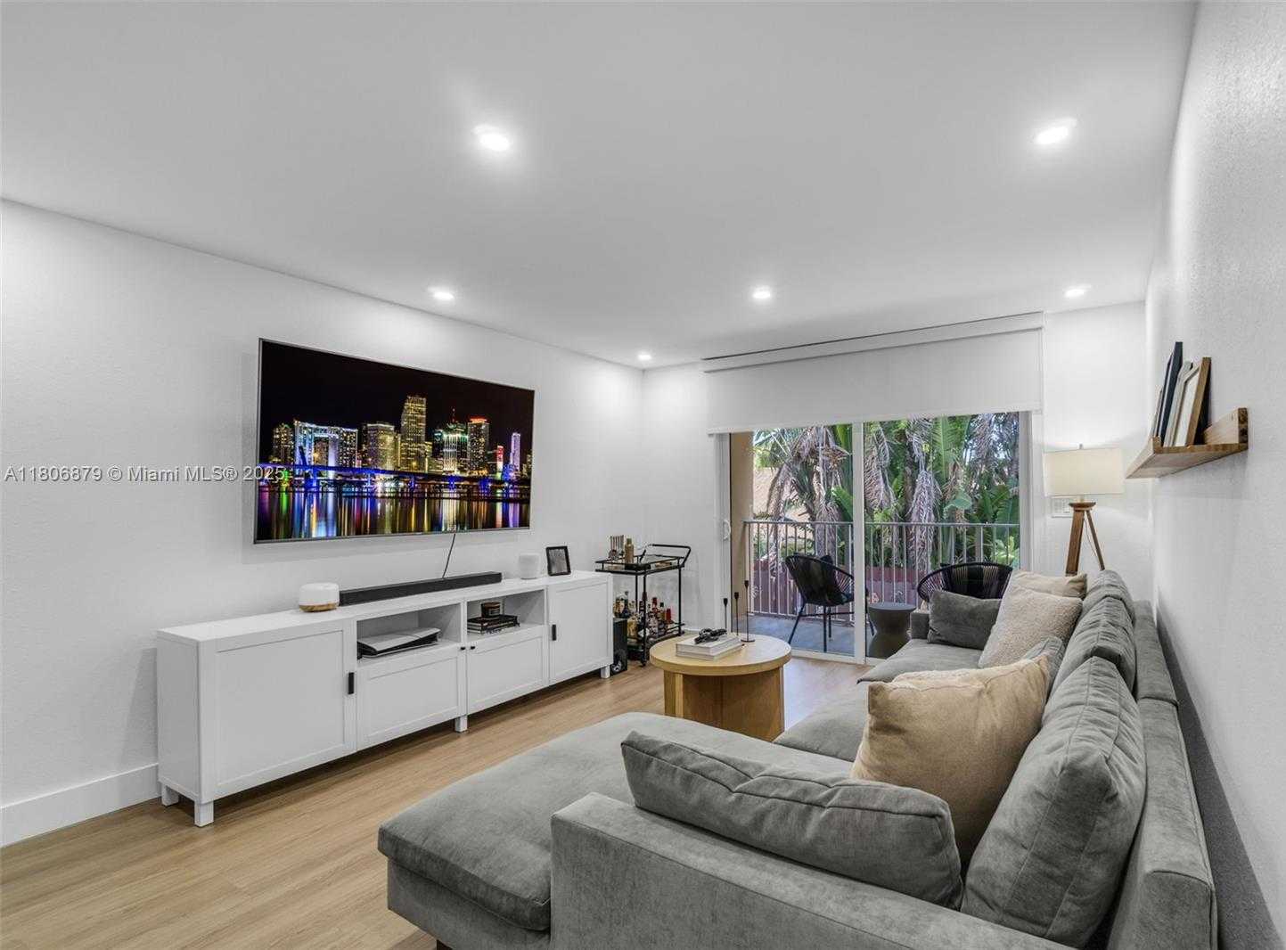 Small Image of 9974 SOUTH WEST 88TH ST #1029, Miami Number 4