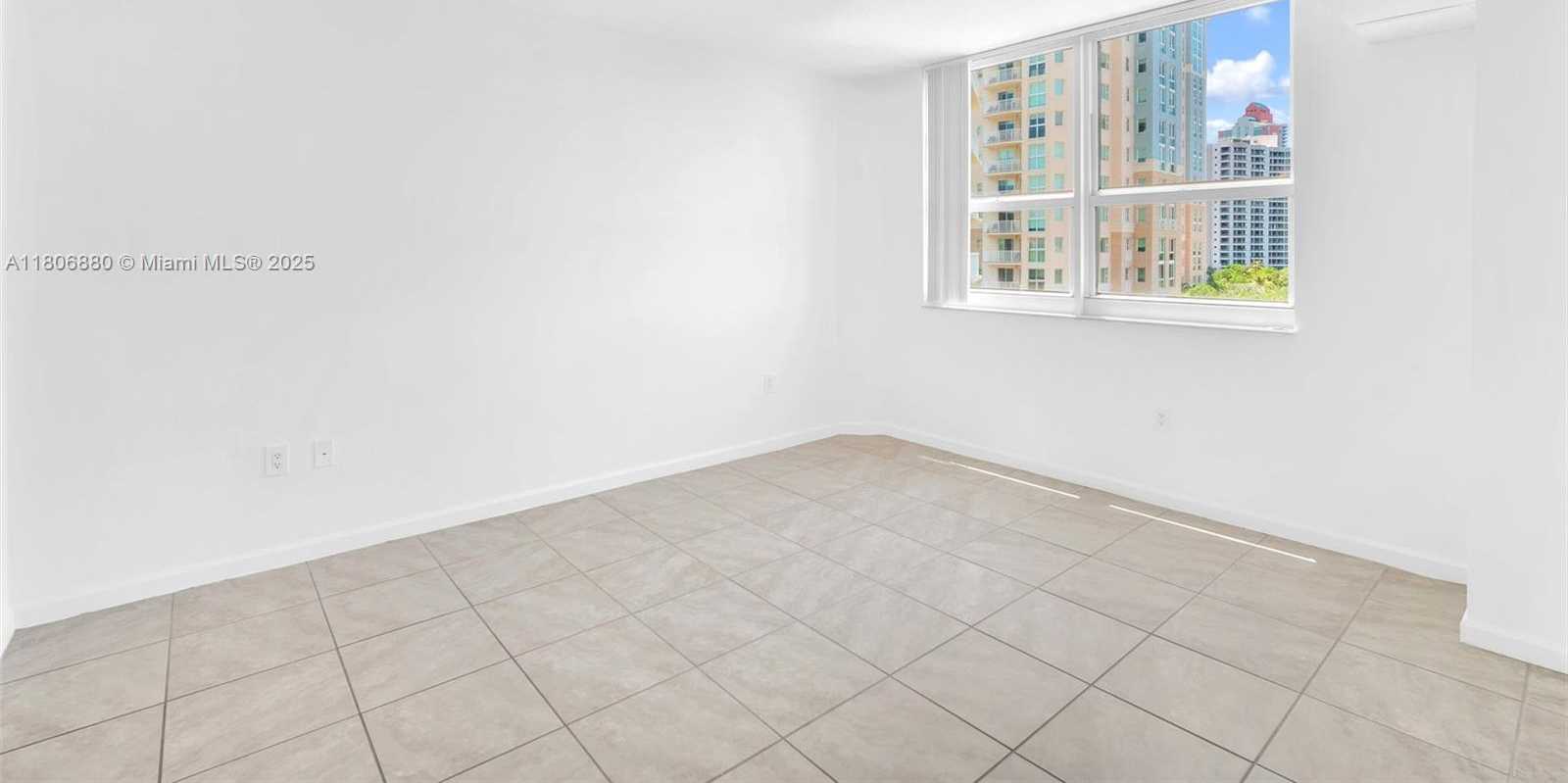 Small Image of 19501 WEST COUNTRY CLUB DR #607, Aventura Number 22