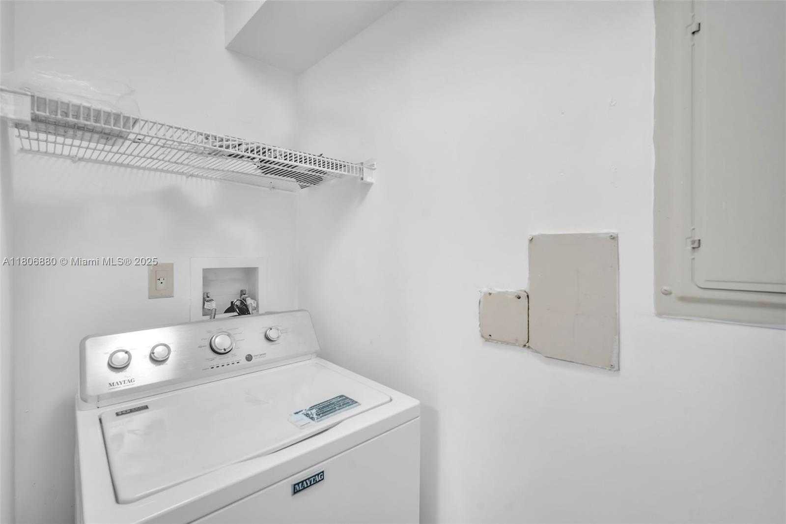 Small Image of 19501 WEST COUNTRY CLUB DR #607, Aventura Number 29