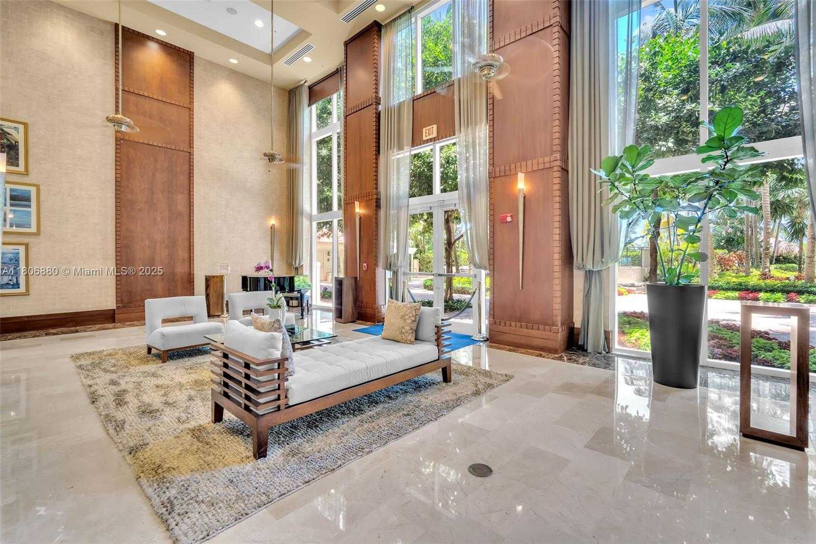 Small Image of 19501 WEST COUNTRY CLUB DR #607, Aventura Number 3