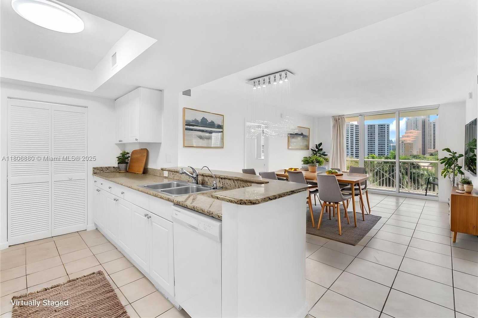 Small Image of 19501 WEST COUNTRY CLUB DR #607, Aventura Number 6