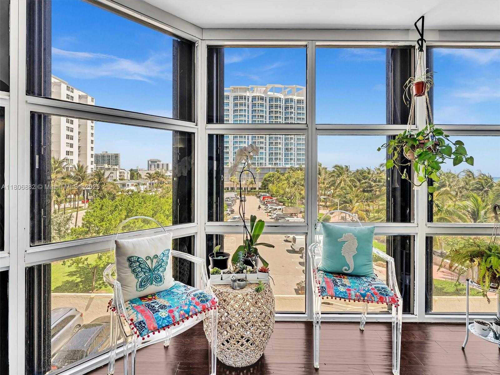 Small Image of 6423 #409, Miami Beach Number 25