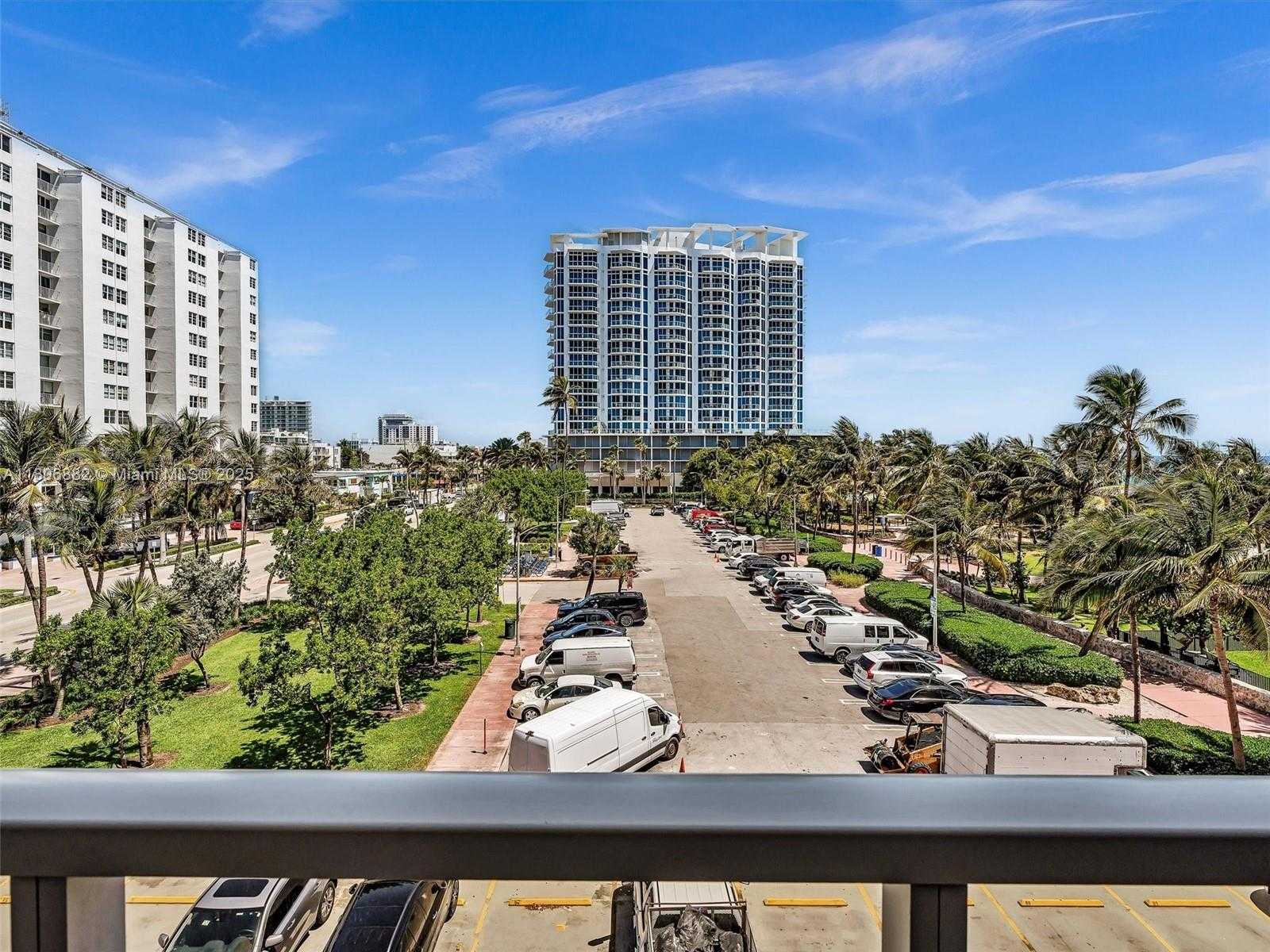 Small Image of 6423 #409, Miami Beach Number 31