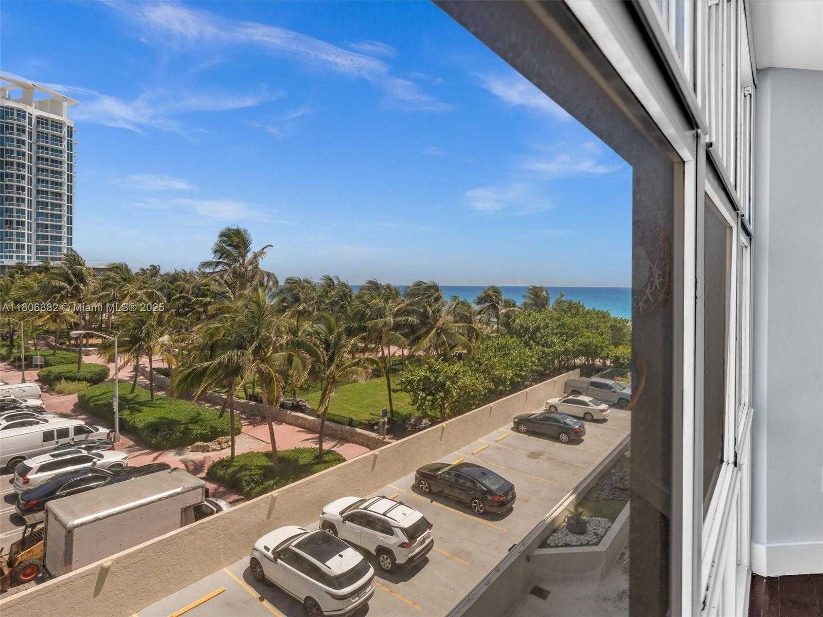 Small Image of 6423 #409, Miami Beach Number 45