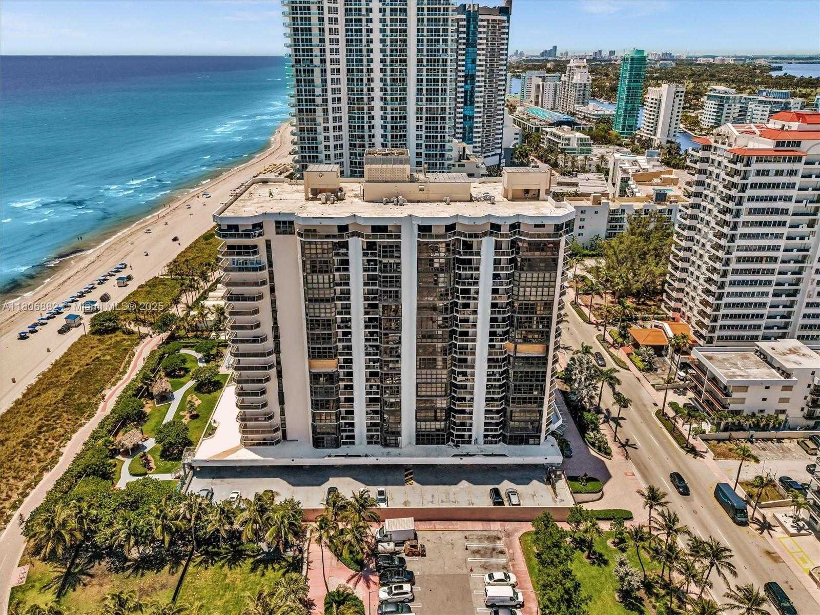 Small Image of 6423 #409, Miami Beach Number 59