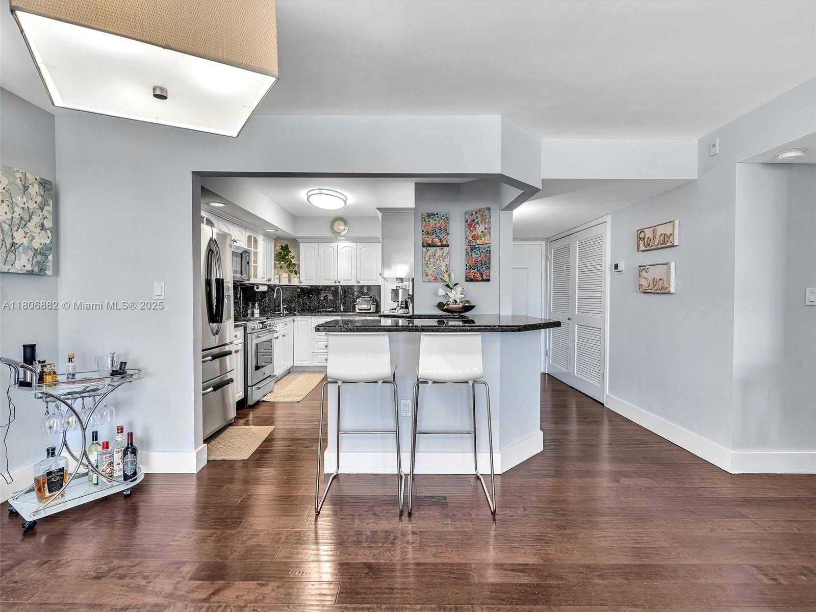 Small Image of 6423 #409, Miami Beach Number 6