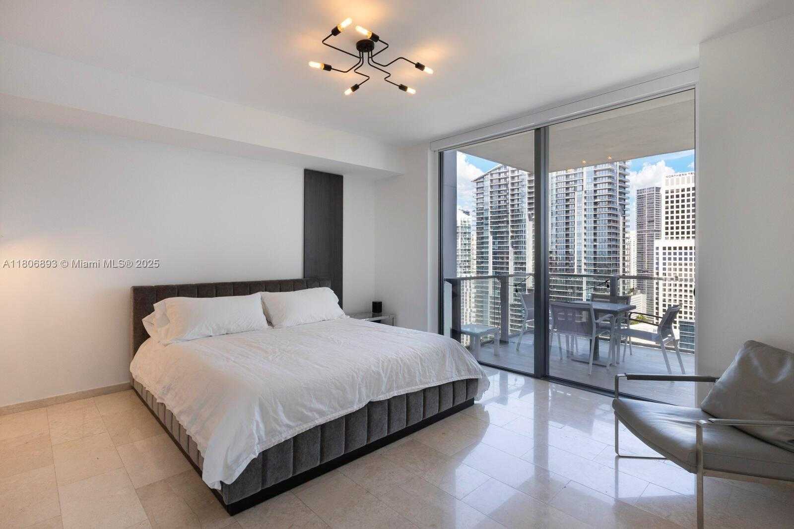 Small Image of 88 SOUTH WEST 7TH ST #2707, Miami Number 12