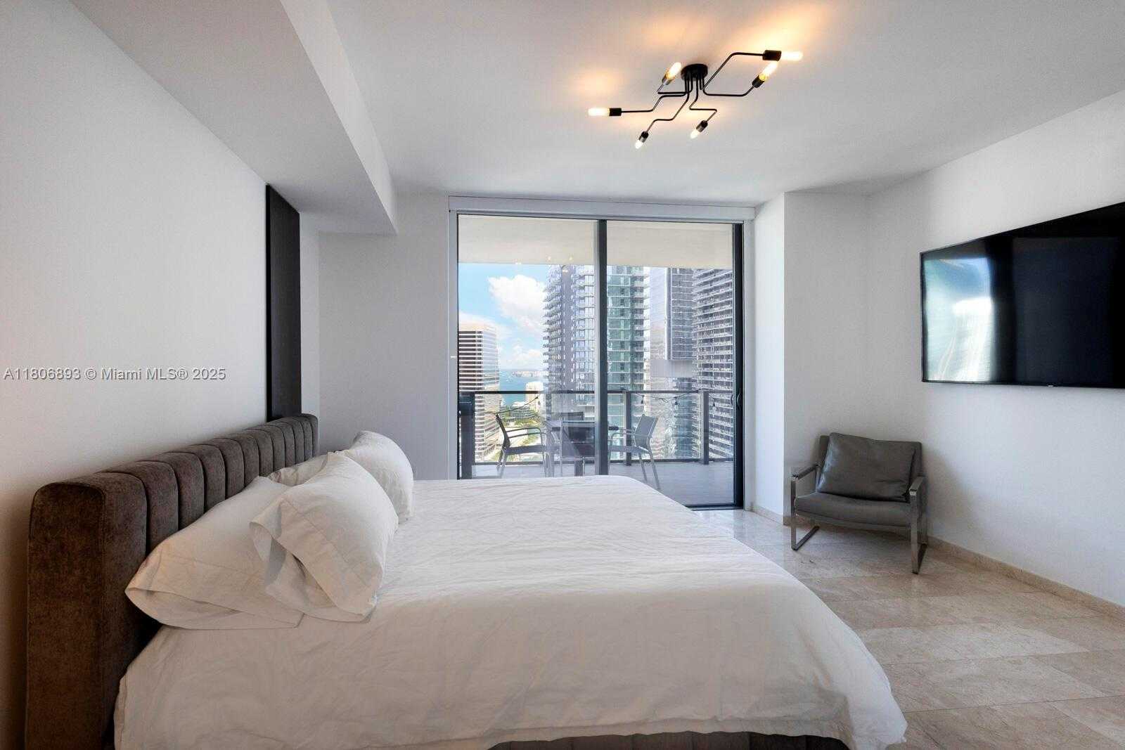 Small Image of 88 SOUTH WEST 7TH ST #2707, Miami Number 13
