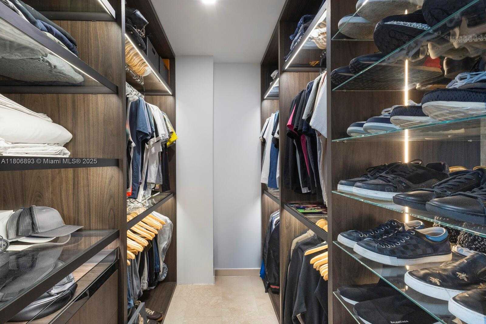 Small Image of 88 SOUTH WEST 7TH ST #2707, Miami Number 17