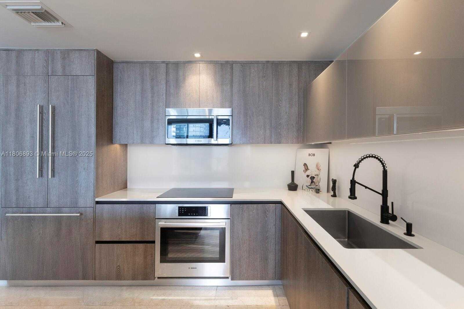 Small Image of 88 SOUTH WEST 7TH ST #2707, Miami Number 5