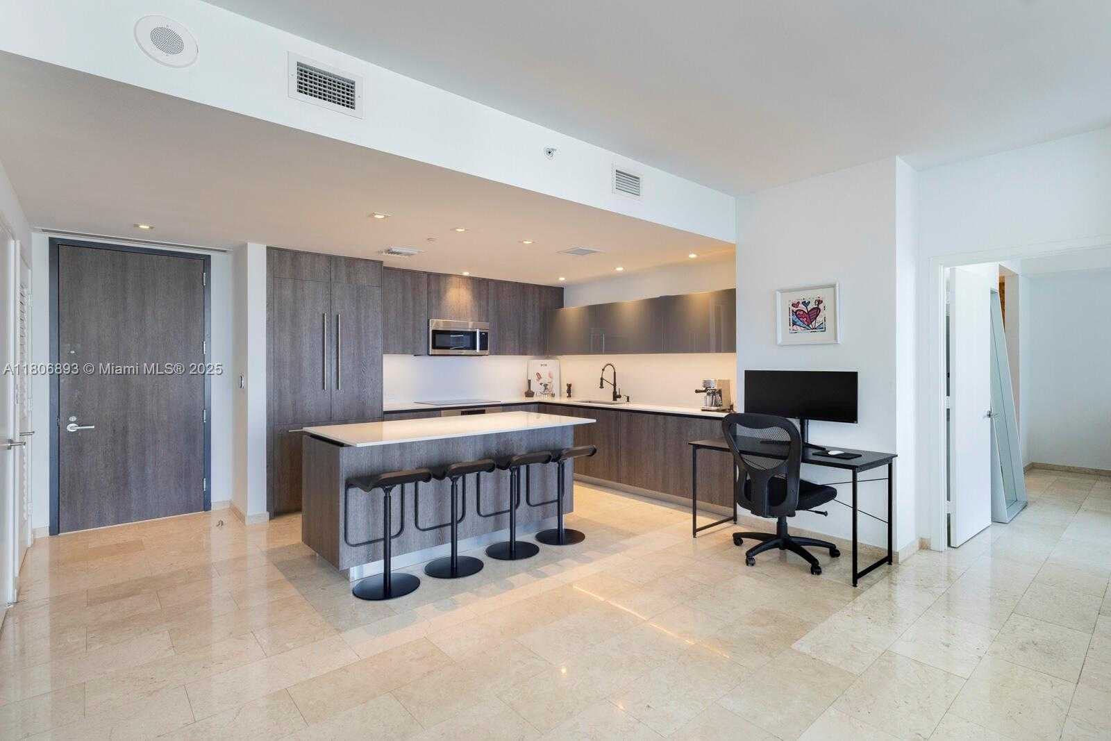 Small Image of 88 SOUTH WEST 7TH ST #2707, Miami Number 7