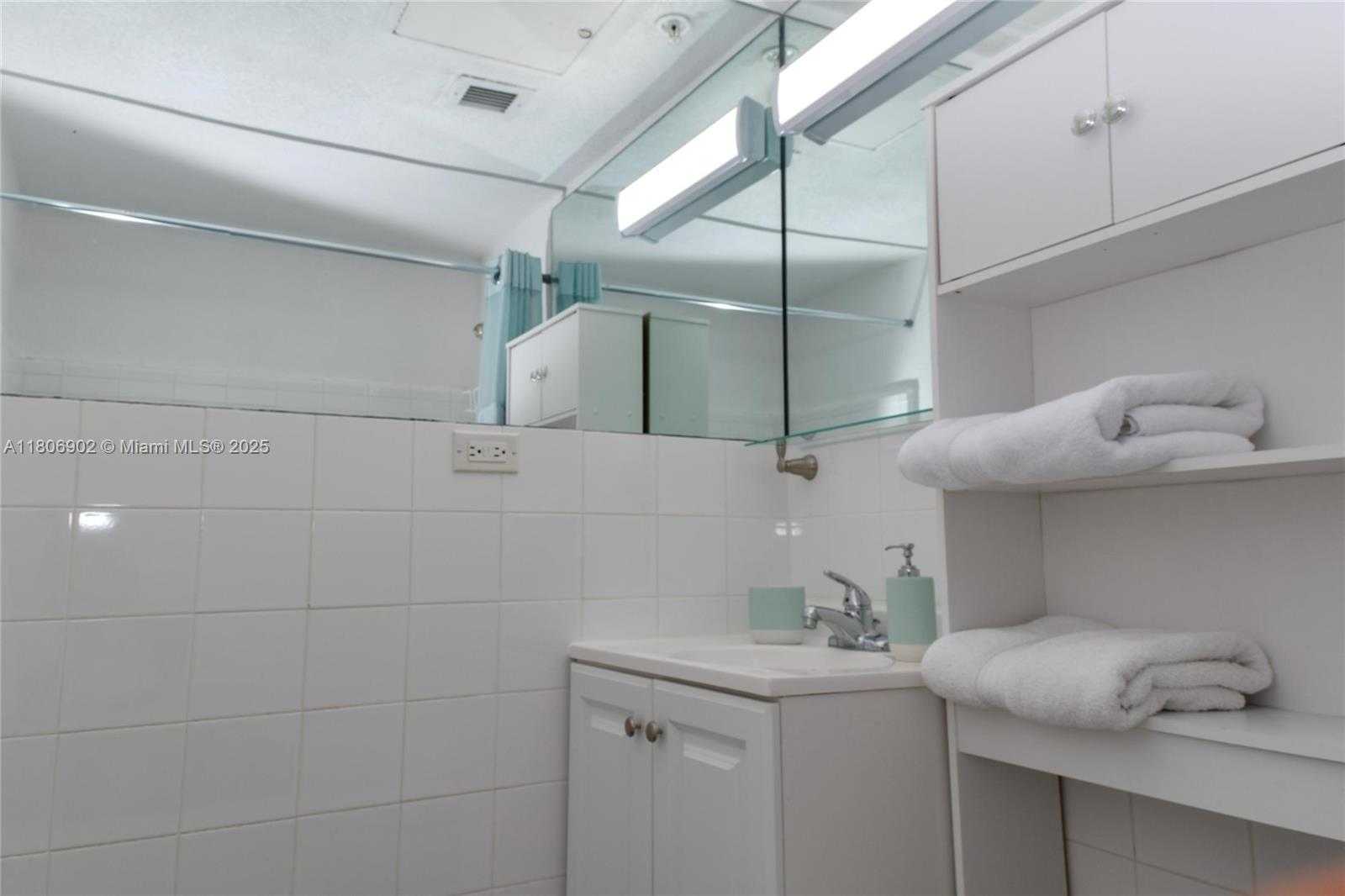 Small Image of 1500 BAY RD #1532S, Miami Beach Number 25