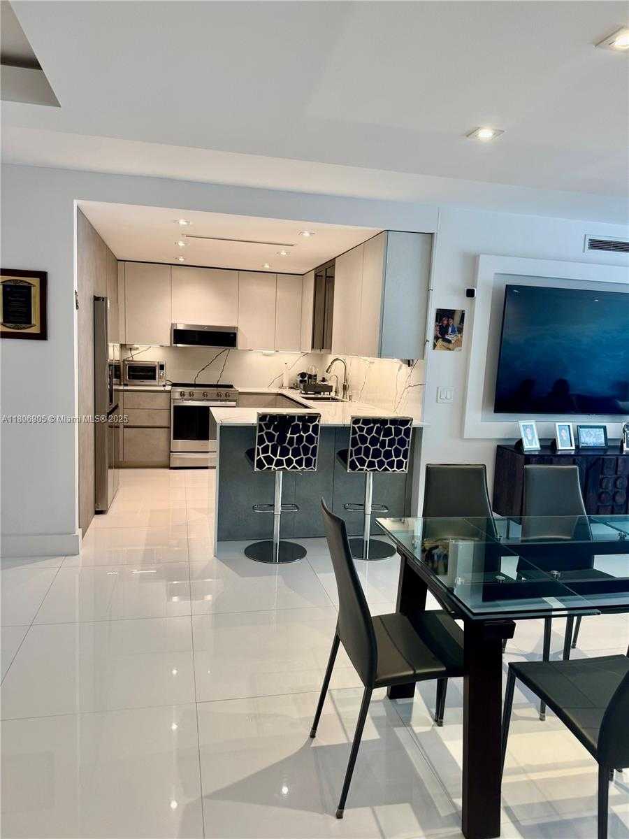 Small Image of 9801 COLLINS AVE #19J, Bal Harbour Number 18