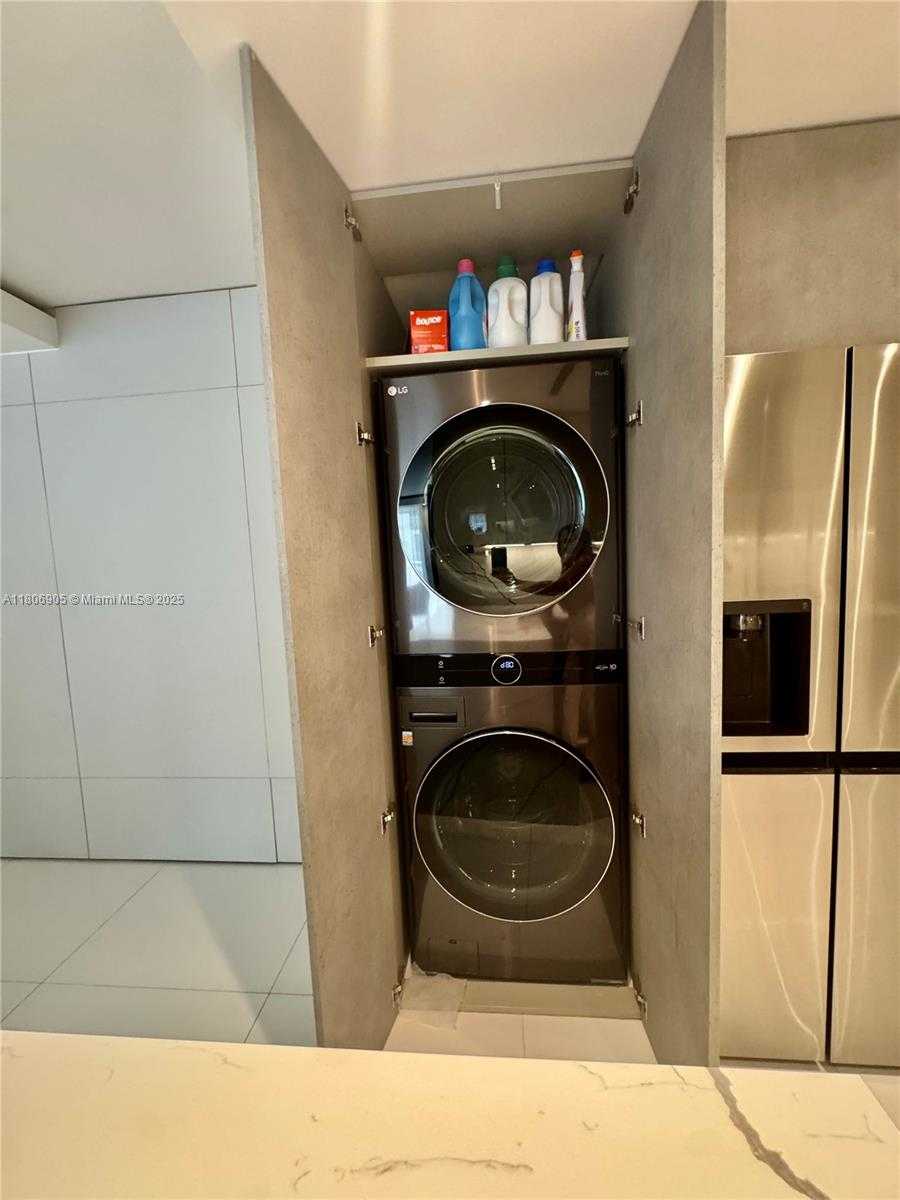 Small Image of 9801 COLLINS AVE #19J, Bal Harbour Number 19