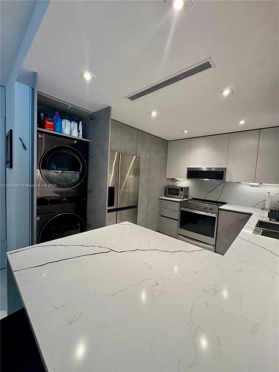 Small Image of 9801 COLLINS AVE #19J, Bal Harbour Number 6