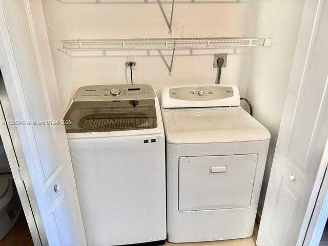 Small Image of 19801 EAST COUNTRY CLUB DR #4506, Aventura Number 14