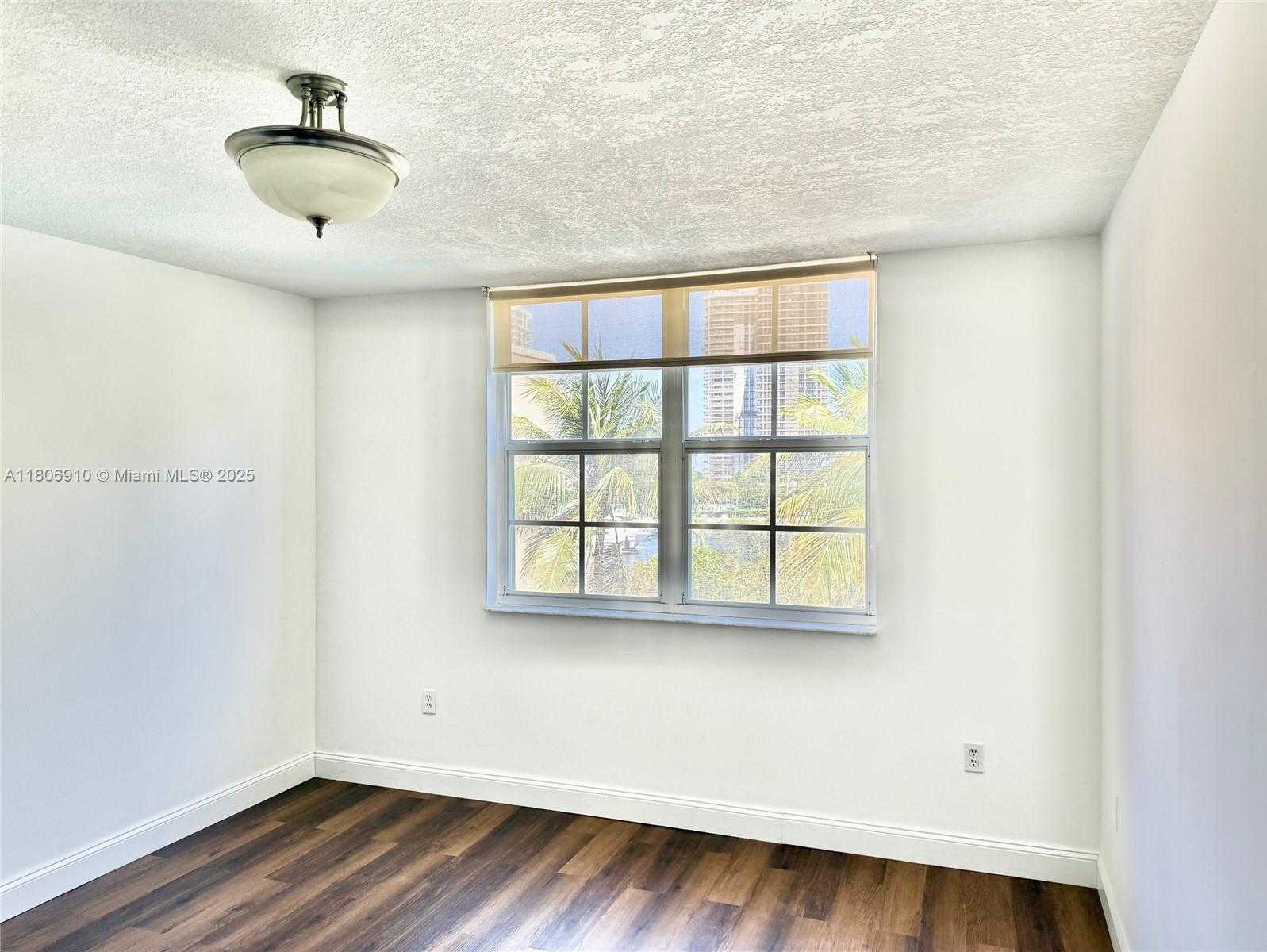 Small Image of 19801 EAST COUNTRY CLUB DR #4506, Aventura Number 18