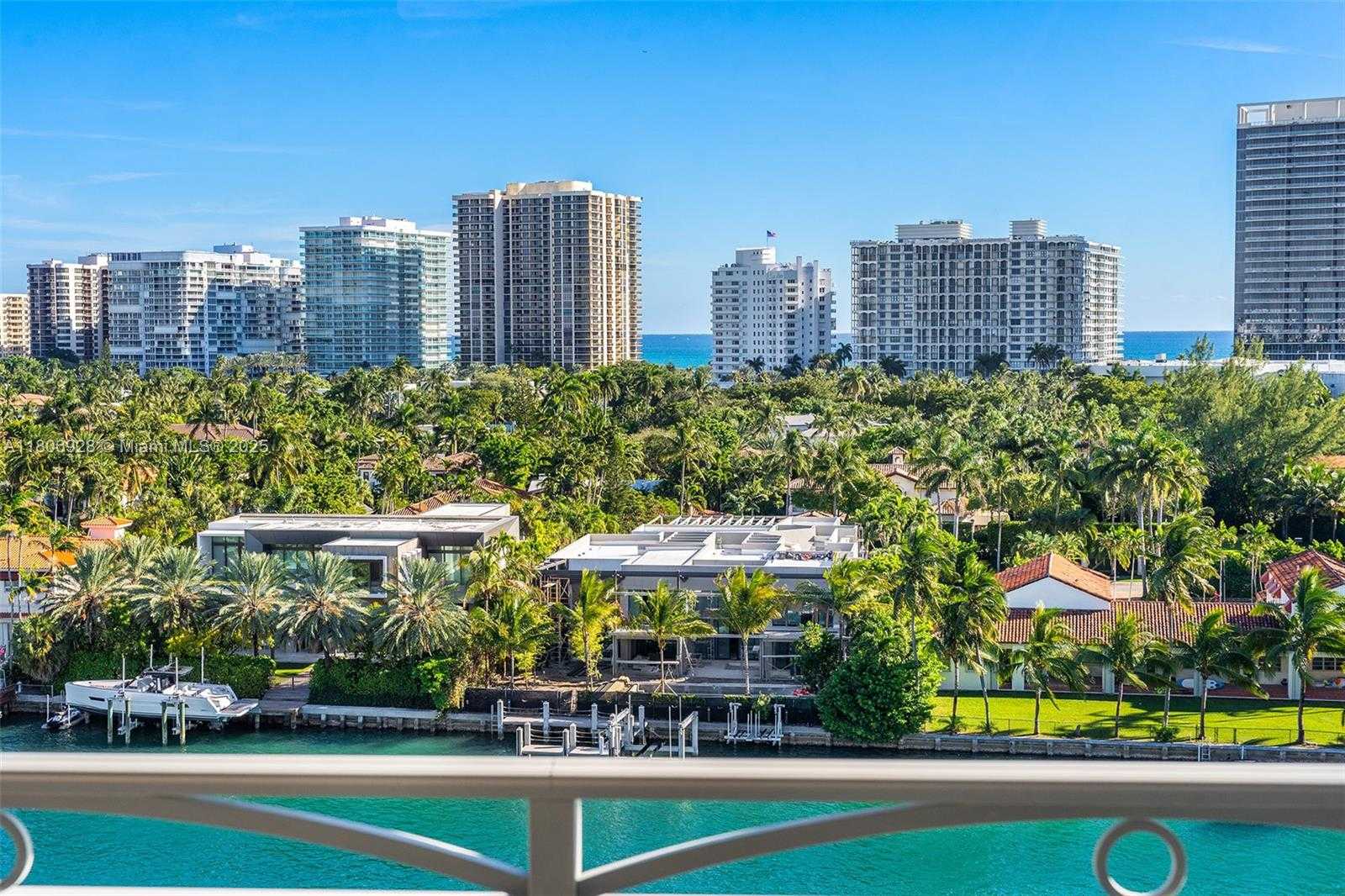 Small Image of 9751 EAST BAY HARBOR DR #9C, Bay Harbor Islands Number 17