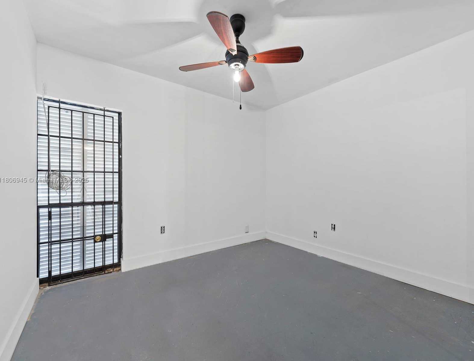 Small Image of 16380 BRIAR PATCH PL, Miami Lakes Number 22
