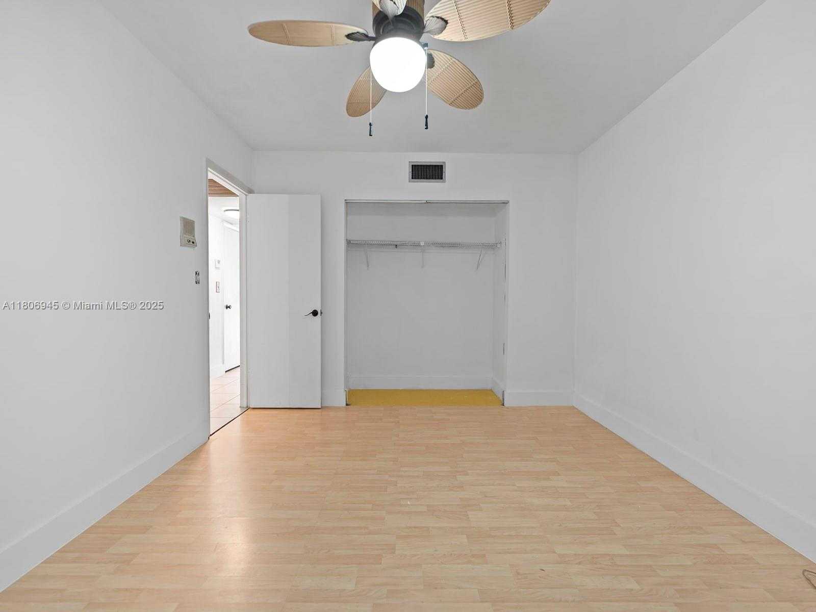 Small Image of 16380 BRIAR PATCH PL, Miami Lakes Number 25