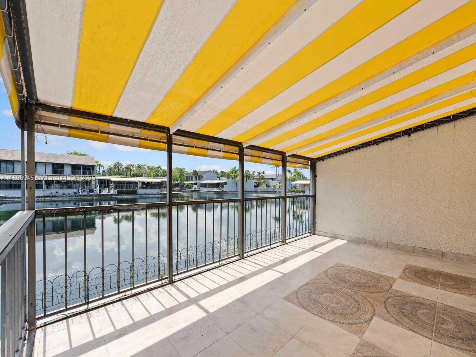 Small Image of 16380 BRIAR PATCH PL, Miami Lakes Number 28