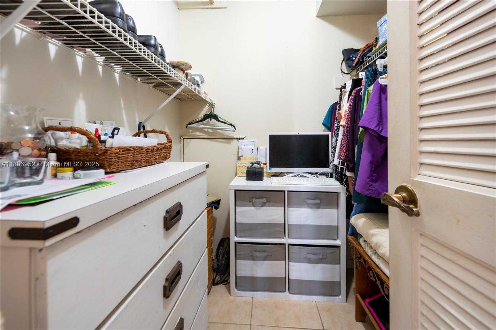 Small Image of 9823 SOUTH HOLLYBROOK LAKE DR #105, Pembroke Pines Number 17