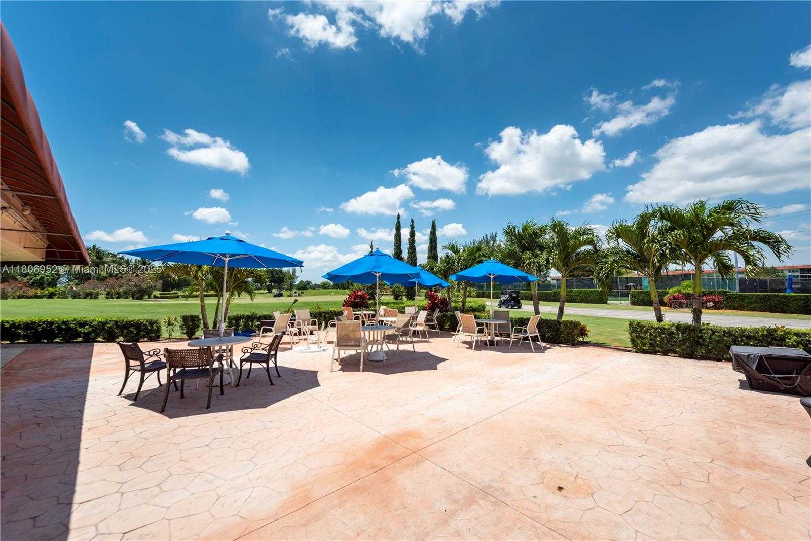 Small Image of 9823 SOUTH HOLLYBROOK LAKE DR #105, Pembroke Pines Number 29