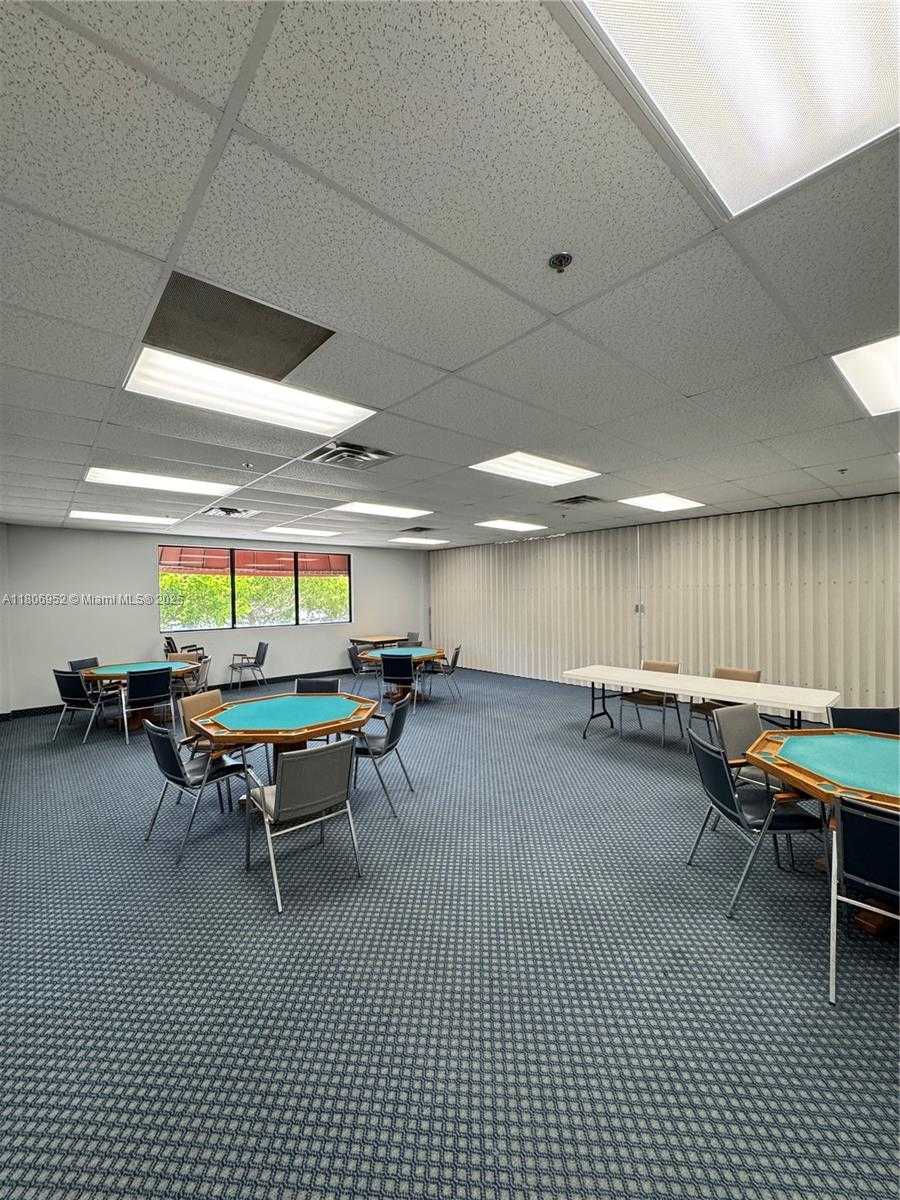 Small Image of 9823 SOUTH HOLLYBROOK LAKE DR #105, Pembroke Pines Number 37