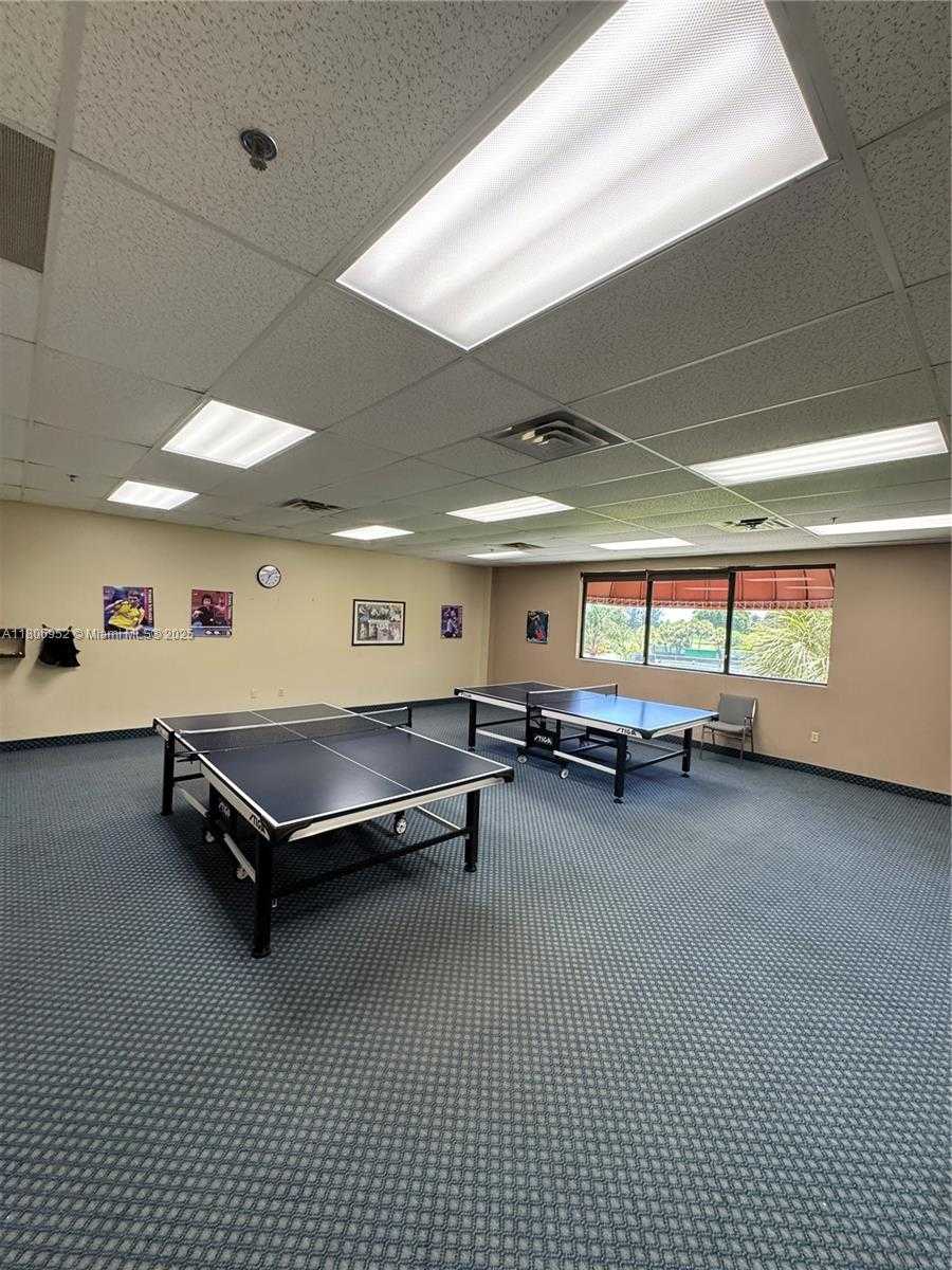 Small Image of 9823 SOUTH HOLLYBROOK LAKE DR #105, Pembroke Pines Number 45